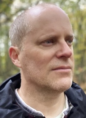 Geoff%20Gosling%20Headshot